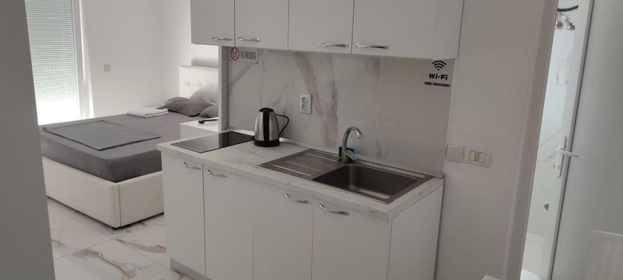 Golem Apartment Εξωτερικό φωτογραφία