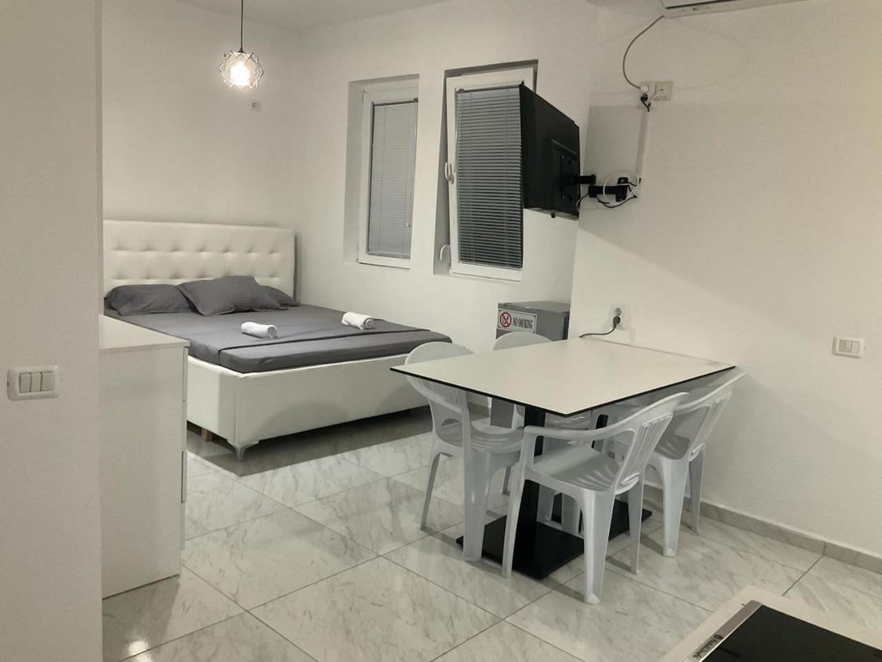 Golem Apartment Εξωτερικό φωτογραφία